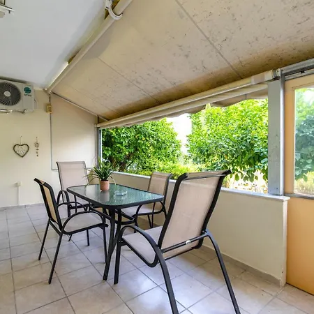 άνετο & ήσυχο για 4 Appartement *